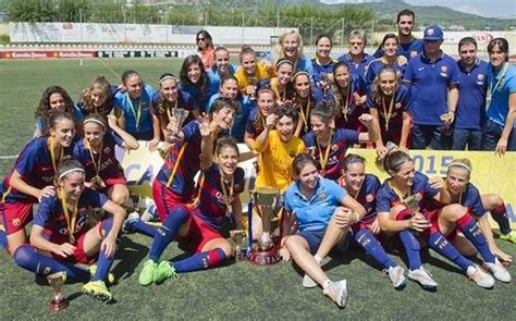 El Barça femenino, campeón de la Copa Catalunya ante el Espanyol | bar