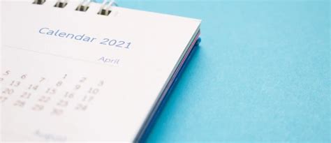 El BOE publica el calendario laboral de 2021, que recoge ocho festivos ...