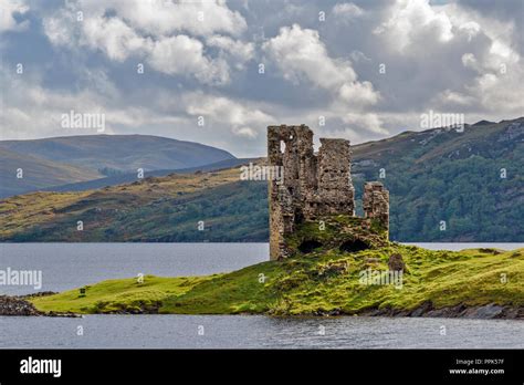 El castillo de ARDVRECK EN LOCH ASSYNT SUTHERLAND Escocia ...