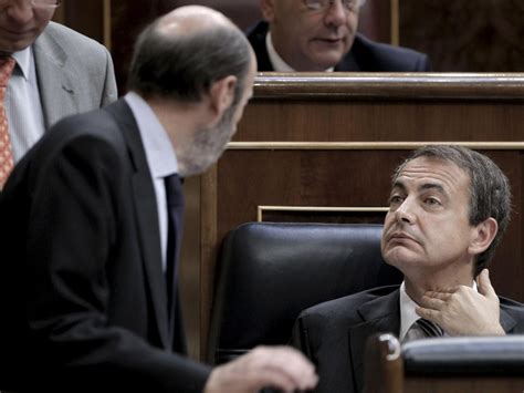 El Congreso da la espalda al nuevo Gobierno de Zapatero