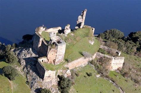El convento de San Román del Valle y el Castillo de Alba entre las ...