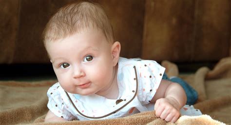 El desarrollo de tu bebé de 4 meses   BabyCenter