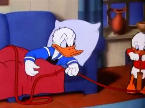 EL DIA DE PATO DONALD   Dibujos animados de Disney en ...