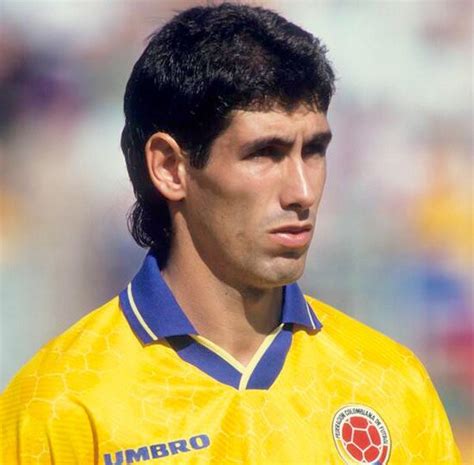El Diario   Sentido homenaje a ex futbolista colombiano ...