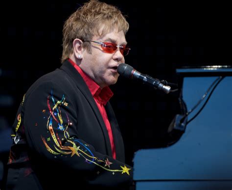 El disco más vendido de Elton John se reedita a los 40 años