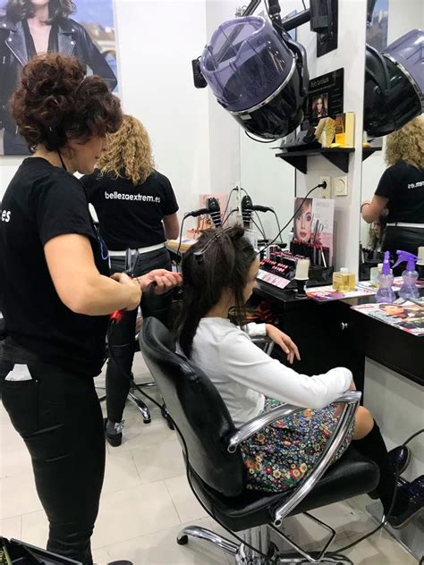 El equipo de Extrem peluquería colaboró con Entre Algodones   Centro de ...