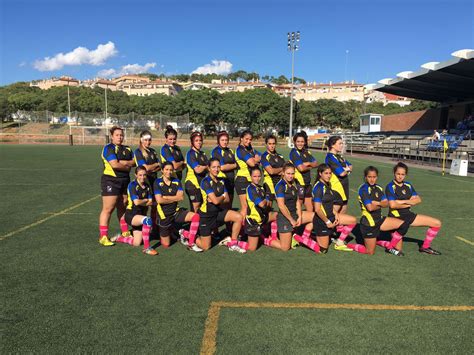 El equipo femenino del Club de Rugby Unión Castelldefels, contra el ...