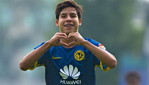 El Espanyol sigue de cerca al mexicano Diego Lainez | Voz ...