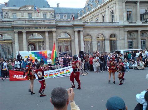 El Festival de Música al aire libre en París el 21 de ...