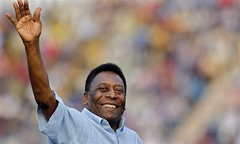 El fútbol celebra los 75 años de Pelé   MARCA.com