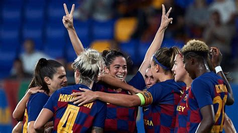 El futbol femení es posa a rodar