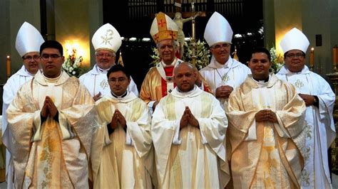 El Guardián Católico: Cardenal Urosa durante Ordenación de ...