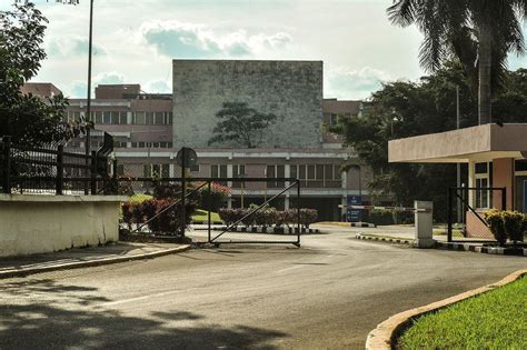 El Hospital Cimeq, la joya del sistema de salud de Cuba ...