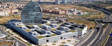 El increíble edificio LA VELA en Madrid, la sede del BBVA