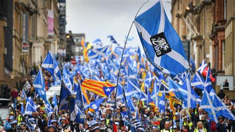El independentismo escocés se manifiesta en Glasgow por un ...