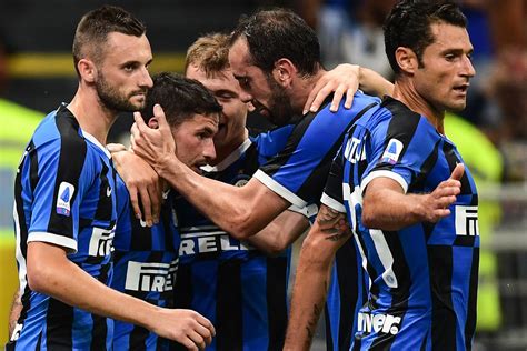 El Inter supera al Udinese y se pone líder en solitario d...