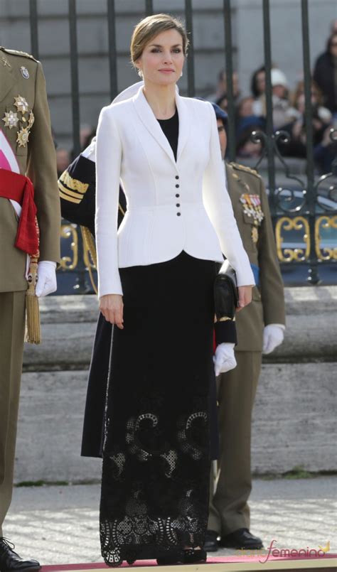 El look de la Reina Letizia en la Pascua Militar 2016