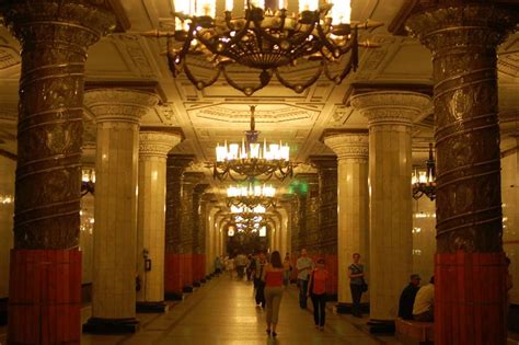 El Metro de San Petersburgo   La Guía de Viaje