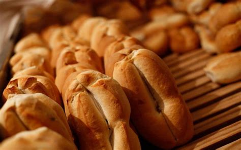 El precio del pan se dispara: El kilo está llegando a los $3.000 — Pudahuel