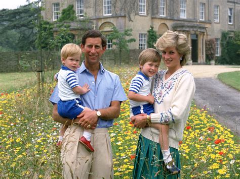 El príncipe Carlos de Gales renuncia a su casa en preparación para ...