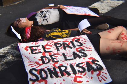 El Salvador: Marcha estudiantil conmemora la masacre del 30 de julio de ...