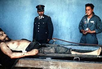 El “Ché Guevara”, asesino en serie, murió hoy hace ...