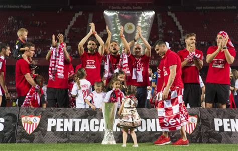 El Sevilla FC celebra con la afición su quinta Europa ...