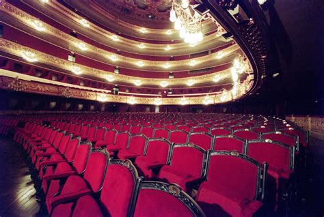 El Teatre del Liceu muestra la  ópera desde dentro  en ...