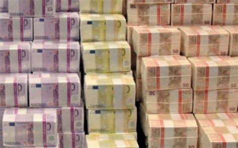 El Tesoro coloca 5.451 millones de euros en letras a tipos ...