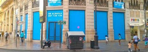 El Valencia abre nueva tienda oficial en la Plaza del ...