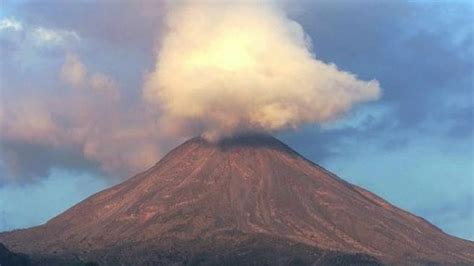El volcán de Fuego en Guatemala entra en erupción por ...