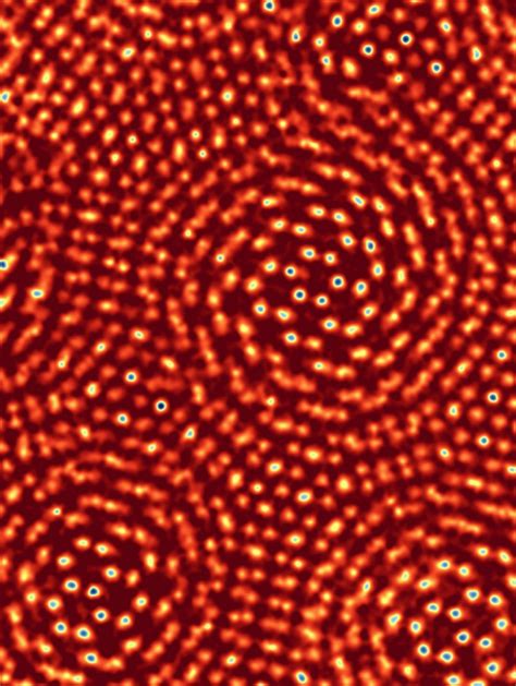 Electron microscope detector achieves record resolution ...