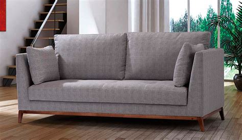 Elegante sofá de 3 plazas con patas de madera