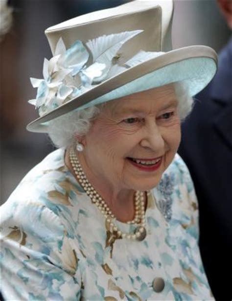 Elizabeth II News | Photos | Quotes | Wiki   UPI.com