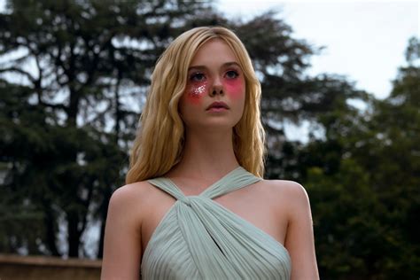 Elle Fanning on Why She Doesn t Go By Her Real First Name ...