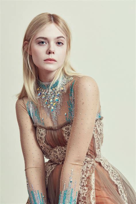 Elle Fanning photo gallery   high quality pics of Elle ...
