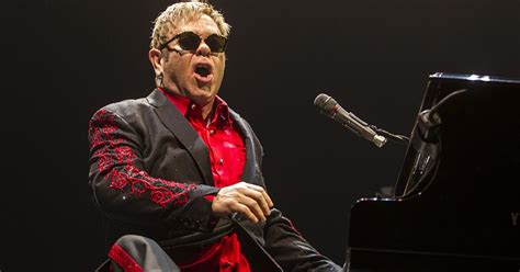 Elton John confesó el impacto que le produjo la muerte de su madre | La ...