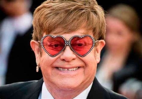 Elton John confesó que tuvo cáncer de próstata y casi se muere | Critica