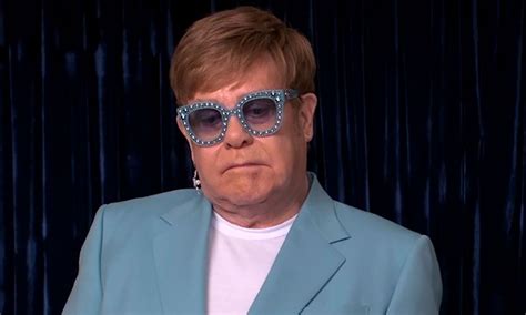 Elton John, el músico mejor pagado de 2020, según la revista Forbes