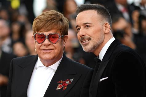 Elton John llegó con su marido al Festival de Cannes por estreno de su ...