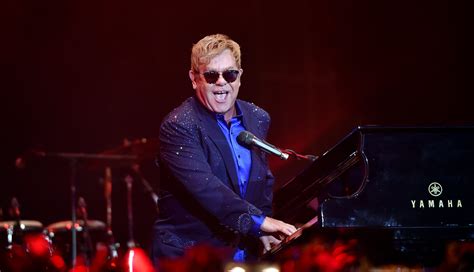 Elton John regresa a los escenarios con su gira 2022   Lokura FM