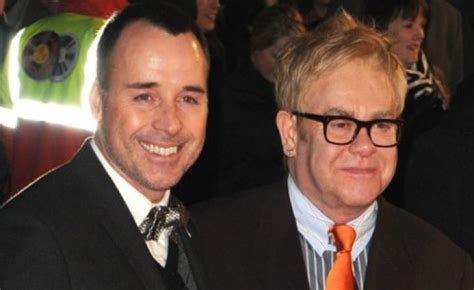 Elton John se casó con su pareja desde hace 21 años | InfoVeloz.com