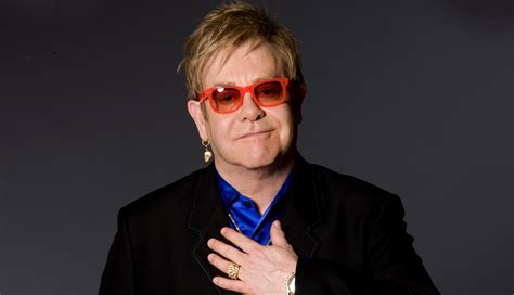 Elton John signs multi faceted deal with Universal Music Group