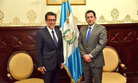Embajador Arreaga se reunió con el Presidente del Congreso ...