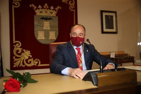 Emilio Sáez ya es alcalde de Albacete tras consumarse el pacto con ...