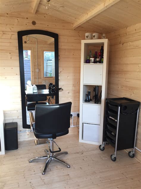 Emma Vietch turned her Log Cabin into a hair salon to free ...