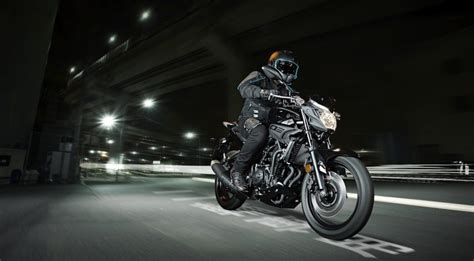 En busca de la mejor moto de 300 cc