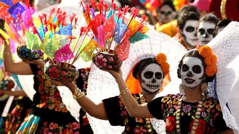 En fotos: el espectacular desfile del Día de Muertos en ...