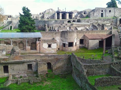 EnCouraged2Change: A History Lesson in Pompeii, Italy
