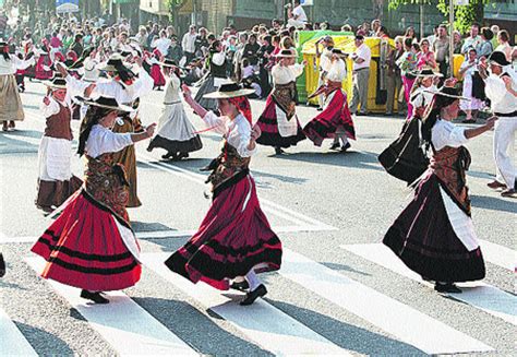 Ensalzar el folclore gallego